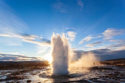 Geysir geyser erupting every 5 minutes