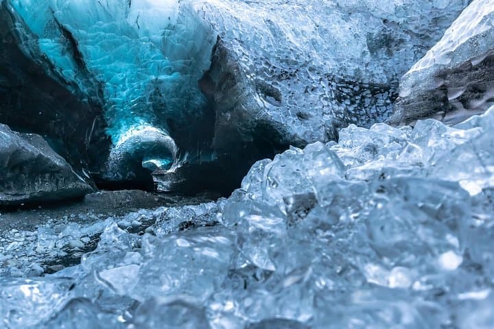 Treasure Iceland - Ice Cave