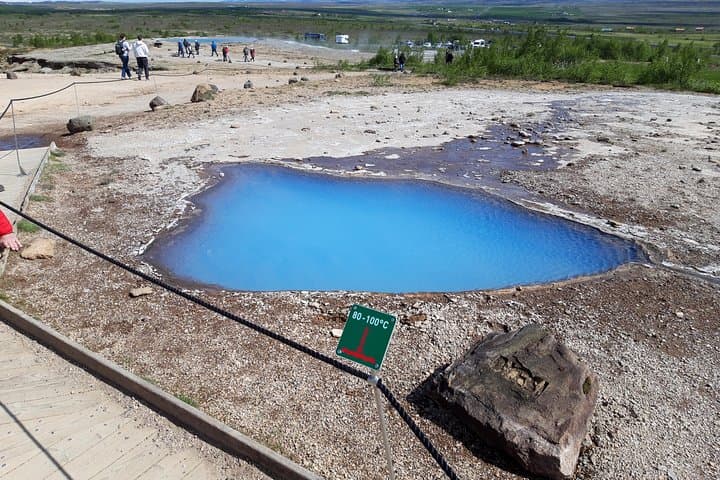 Blesi hot spring