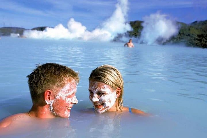 Luxurious Private Airport Transfer and Blue Lagoon | Included Premium Admission