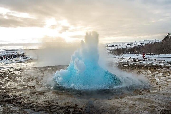 Strokkur is Iceland’s most visited active geyser. One of the three major attractions on the world-famous Golden Circle sightseeing route, it is usually visited alongside Gullfoss and Þingvellir.