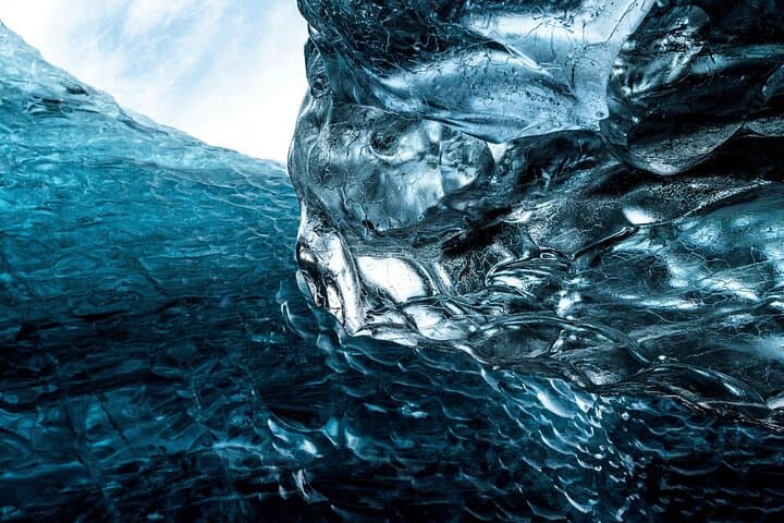 Treasure Iceland - Ice Cave Discovery