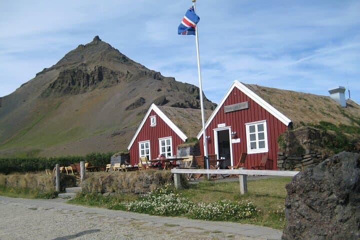 Full Day Private Tour in Snaefellsnes from Reykjavík(1- 5 Person)