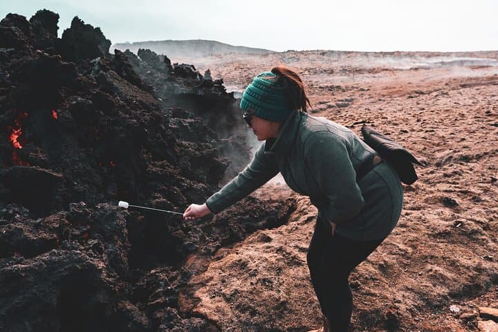 Private Geothermal and Volcanic Tour by Car in Reykjanes