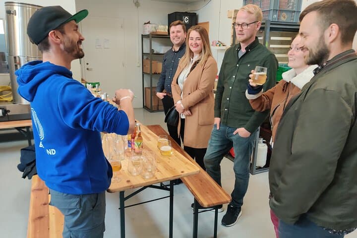 Meadery 1-Hour Tasting in Hella