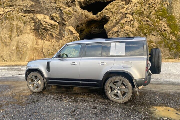 Golden Circle with Kerið Crater Premium Full Day Tour