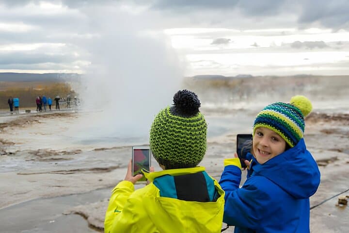 From Reykjavik: Full Day Private Golden Circle Tour in Iceland