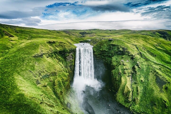 Skógafoss Waterfall