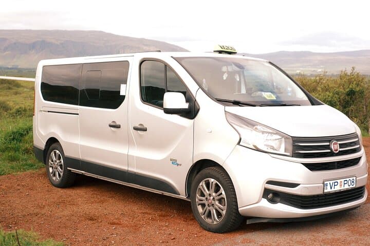 Keflavik to Reykjavik One-Way Private Transfer