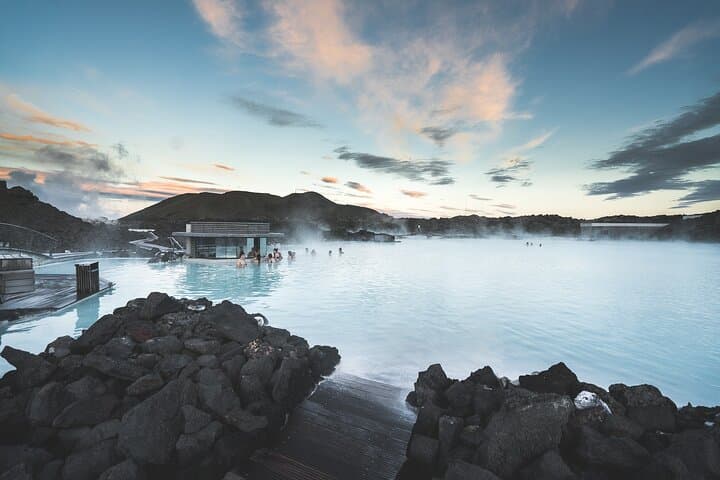 Private Airport Transfer with Blue Lagoon - Admission included