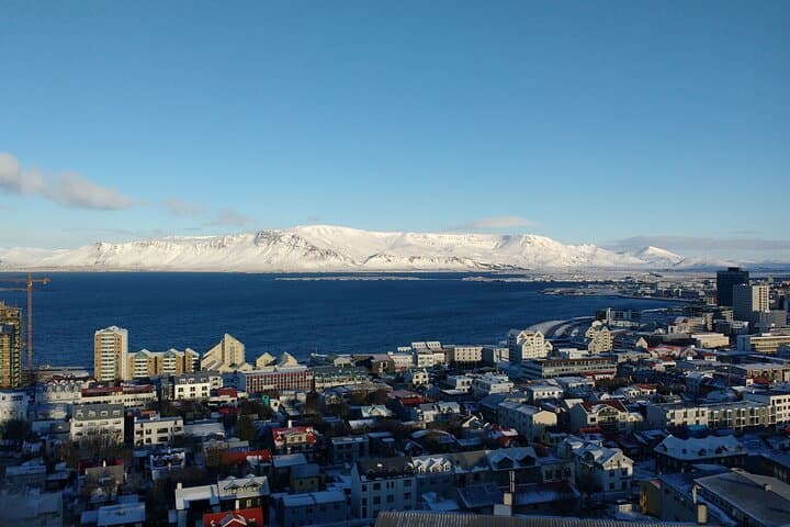 Private transfer from Reykjavik to Keflavik airport