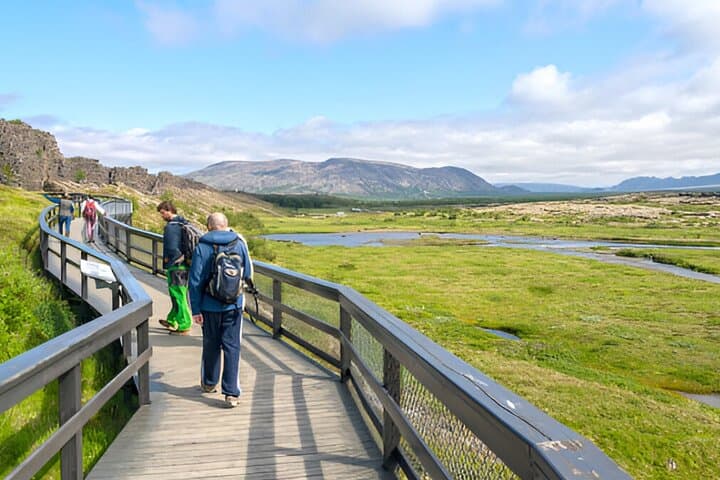 Private Golden Circle Tour in Multi-language Guide Options