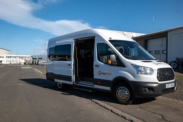 Transfer to Akureyri Airport from your Stay