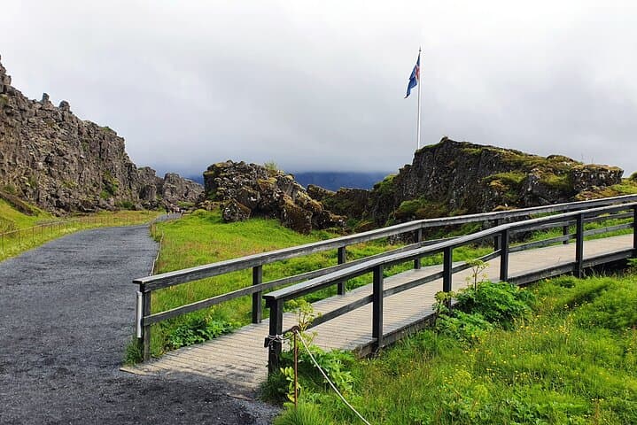 Golden Circle & South Coast. Private Day Tour
