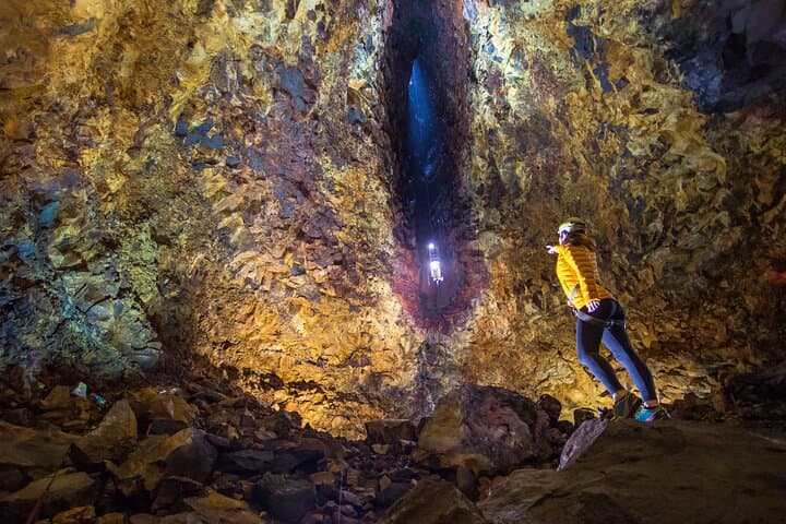 Inside The Volcano Hiking Tour with Pickup from Reykjavík