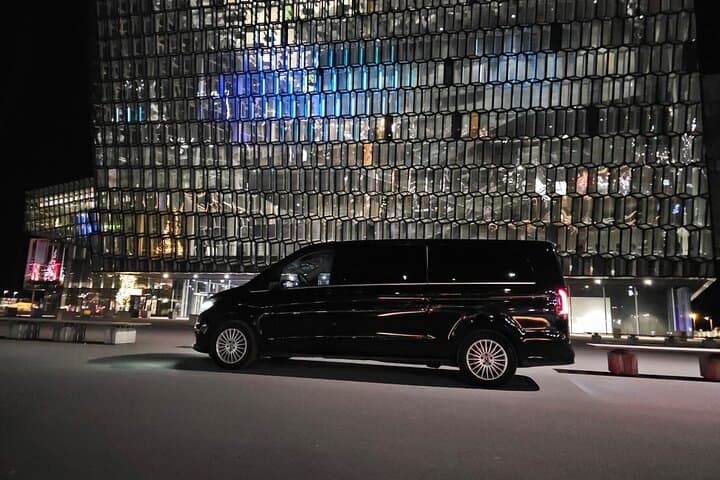 Private transport In Luxury MPV/SUV 5pax Keflavik Airport-RKV
