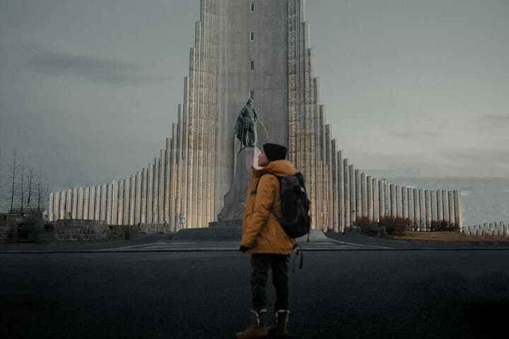Reykjavík by Night - Illuminated Landmarks and Coastal Charm