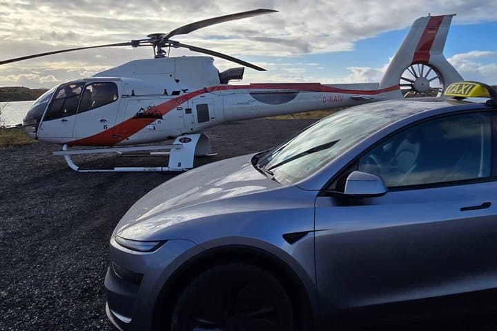 Private Transfer Reykjavik to Keflavik Airport