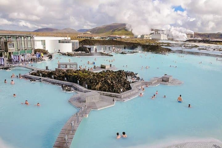 Private Transfer From Reykjavik Hotels to Blue Lagoon