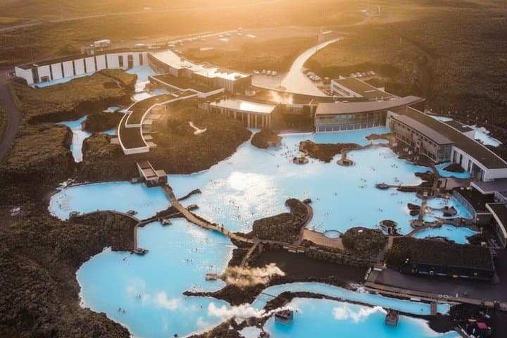 Blue Lagoon Private Transfer To/ From Reykjavik