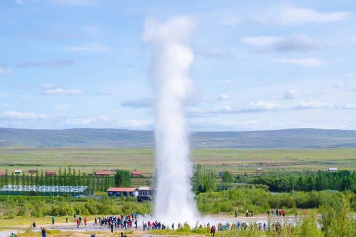 Chinese Tour 3 Day Golden Circle Bruarfoss and South Coast