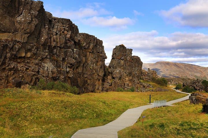 Self Guided Golden Circle Audio Driving Tour GPS APP Offline