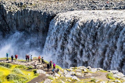 Diamond circle tour and beautiful Dettifoss waterfall