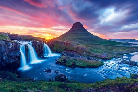 Kirkjufell Mountain