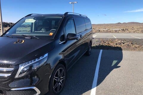 Keflavik International Airport Private Transfer To/From Reykjavik