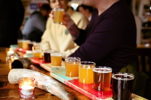 Reykjavík Pub Crawl Tour with Drinks and Games