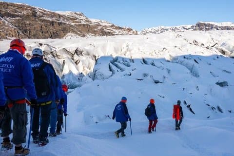 Plane Wreck and Glacier Hike Tour in South Coast in Chinese
