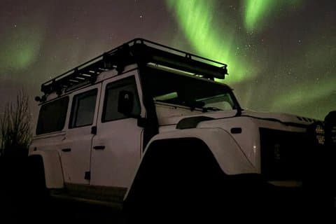 Reykjavik: Private Super Jeep Northern Lights Hunt