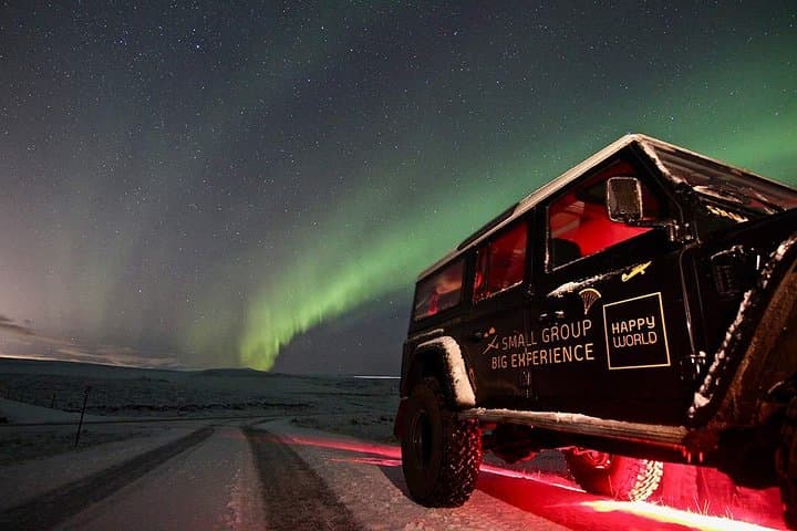 Northern Lights tour in super jeep