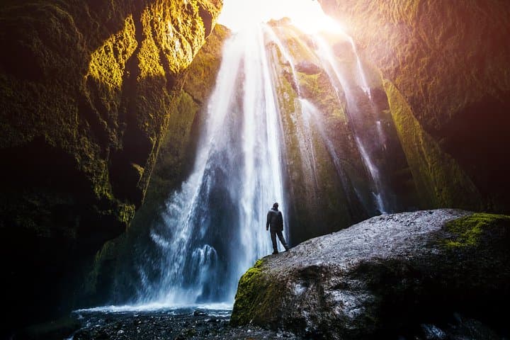 Private Jeep Tour - Premium South Coast and Sólheimajökull Glacier