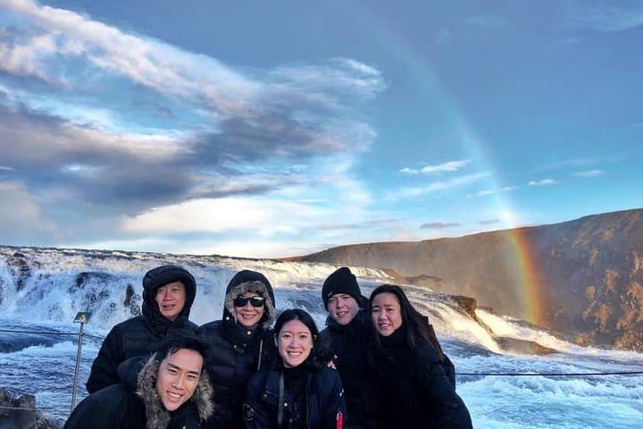 10 Hours Private Luxury Tour of Golden Circle