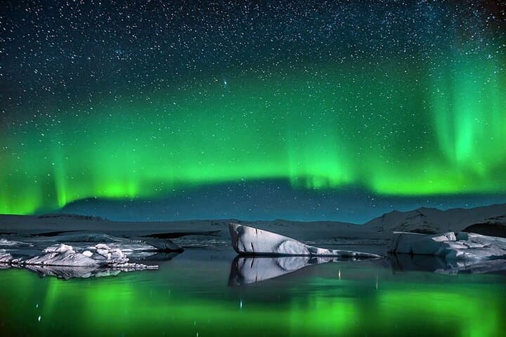 Private Northern Lights Walking Tour in Seltjarnarnes