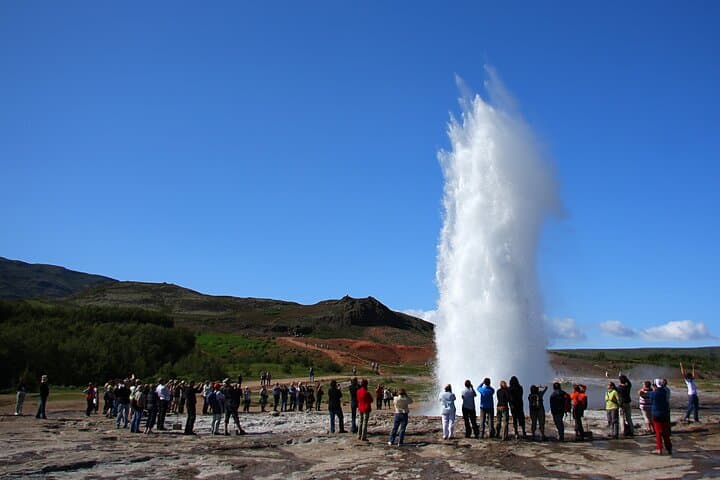 3 Day Tour Jokulsarlon - Golden Circle - South Coast - Glacier Hike - Boat Tour