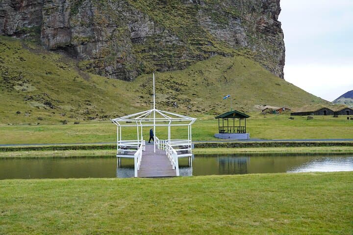 Westmann Islands Private Day Tour: Puffins, Cliffs and Volcanoes