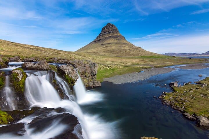 2-Day West | Lava Cave, Snæfellsnes & Silver Circle - Small Group