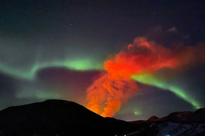 Volcano Hike & Northern Lights Combo Tour