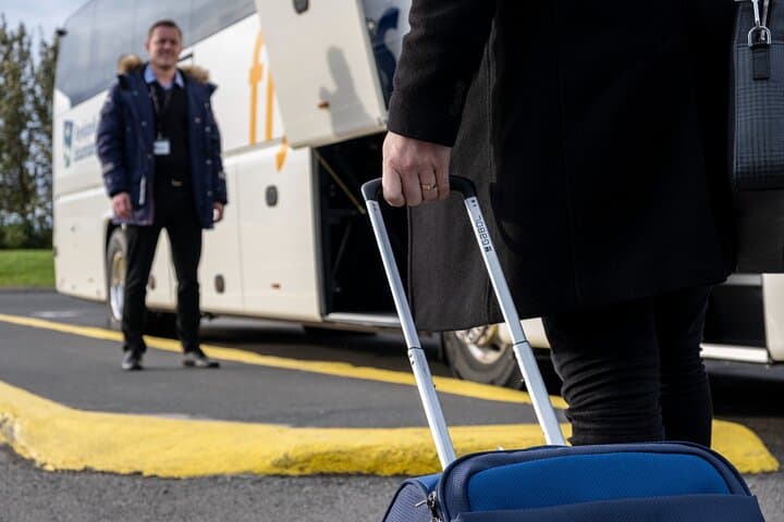 Airport Transfer: Keflavik Airport (KEF) to Reykjavik Hotels