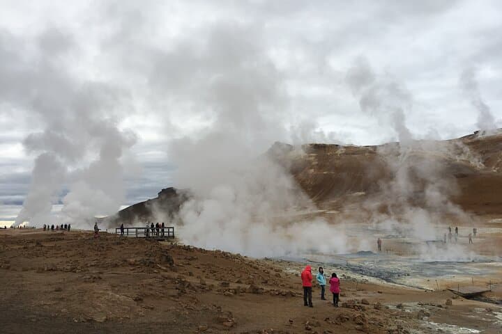 Mud pits and steaming geysers
