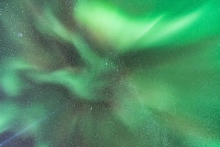 Northern Lights Small Group Tour from Reykjavik with Free Photos