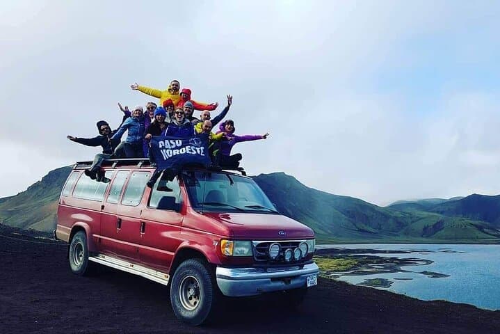 2 Days Private Super Jeep Tour to Landmannalaugar and Thorsmork