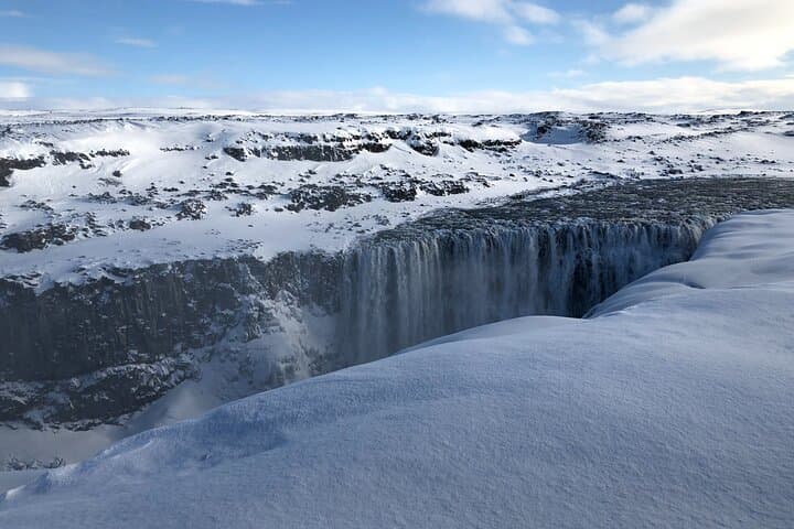 Premium Full Day Tour Lake Myvatn and Godafoss