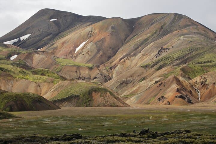 Private Full Day Tour Landmannalaugar with Natural Hot Spring