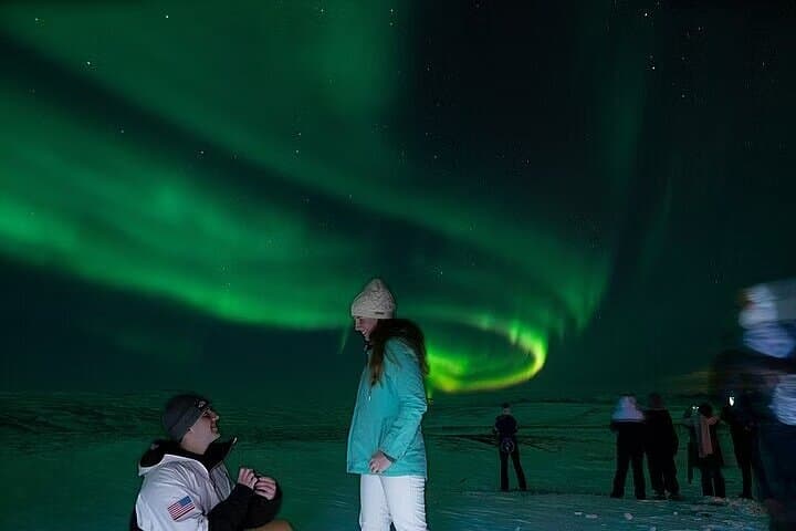 Small Bus Northern Lights Tour from Reykjavik at 9:30 pm