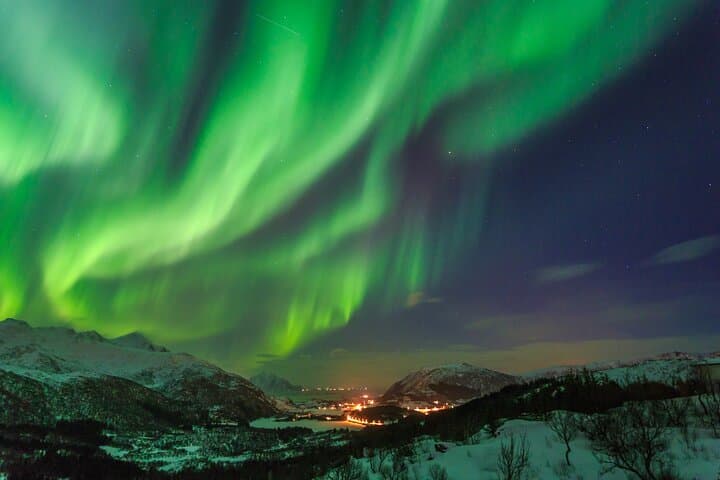 Private Northern Lights Tour with Hot Chocolate (1-7 Pax)
