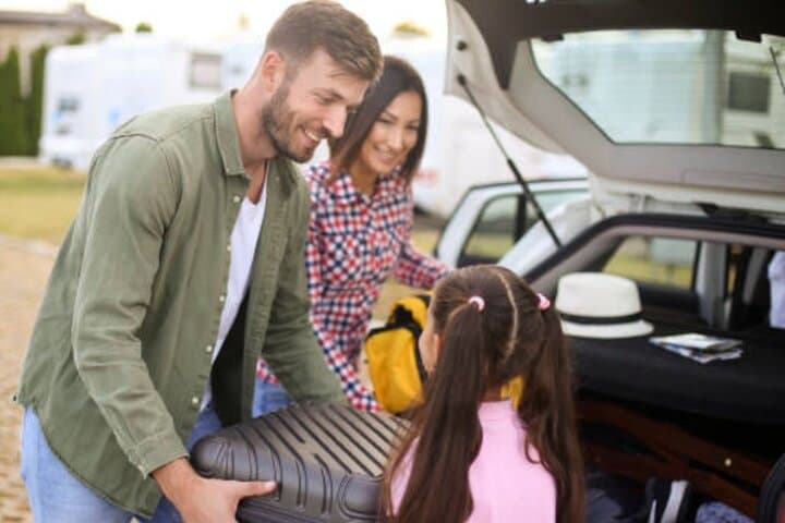 From Reykjavik: Private Transfer to KEF Airport in Iceland