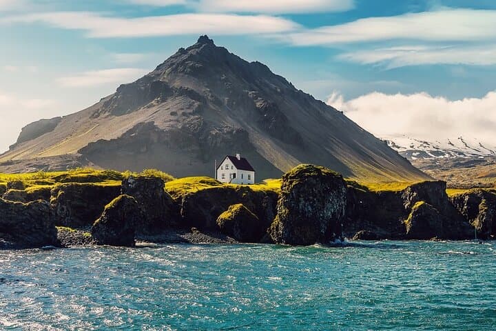 The scenic landscapes of Snaefellsnes Peninsula already reveal themselves to you from our luxurious tour vehicles.